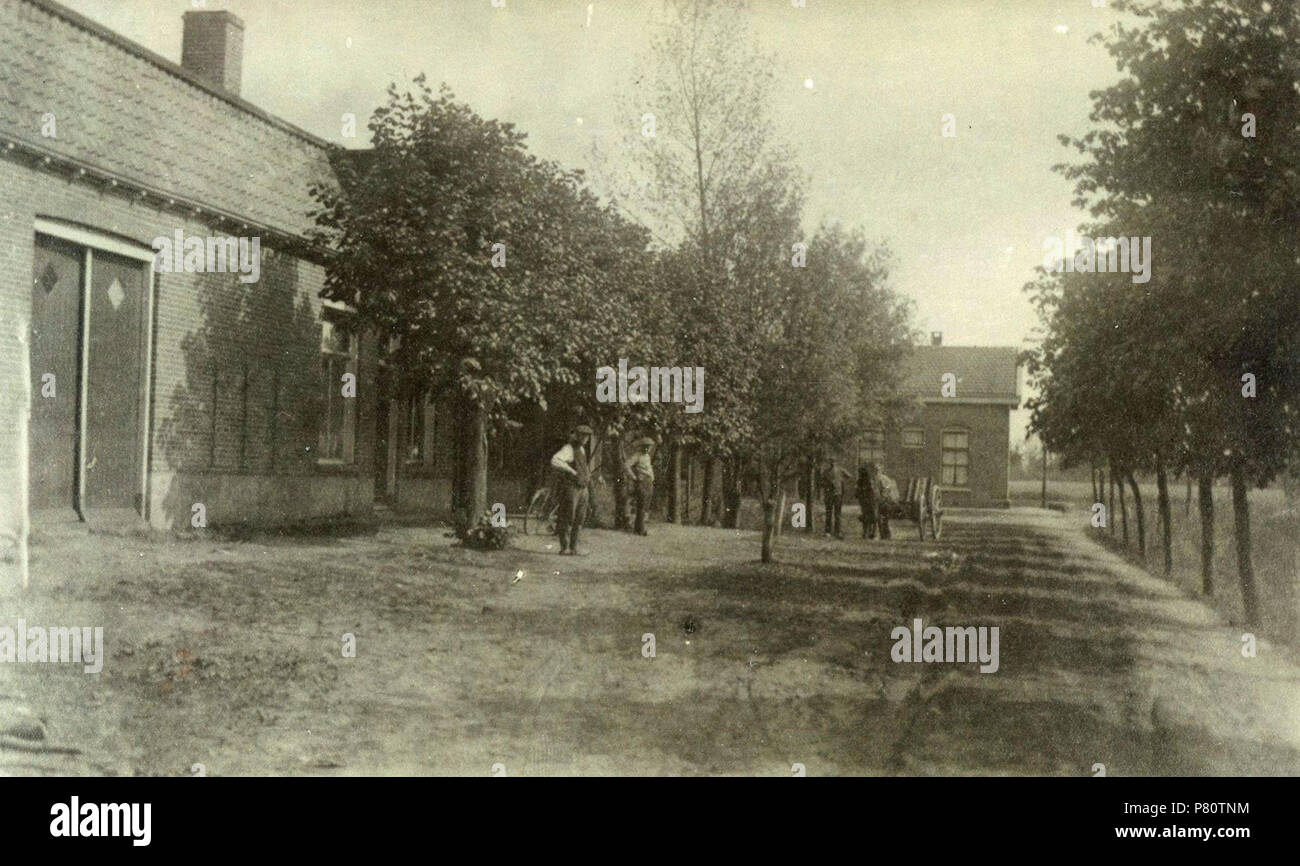 Inglese: Ex railroadstation Bredevoort, Aalten, Paesi Bassi . tra il 1900 e il 1920 355 Bredevoort stazione Foto Stock