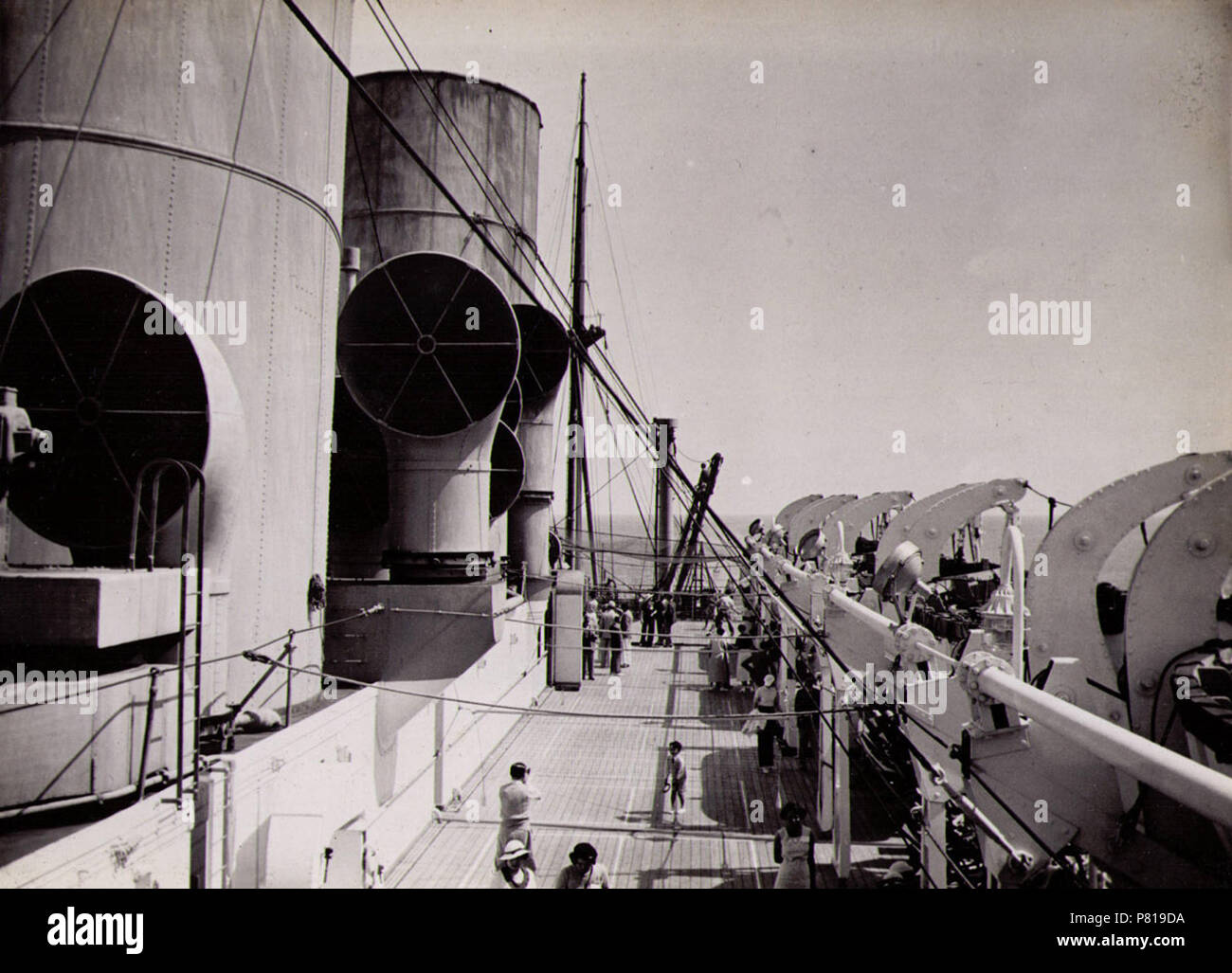 N/A. N/A 392 vista del ponte di barche di RMS Strathnaver da ponte, 1934 Foto Stock