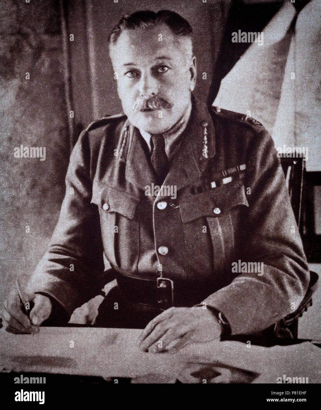 1918 ritratto di Sir Douglas Haig, Comandante della British forza expeditionary (BEF) sul fronte occidentale a partire dalla fine del 1915 fino alla fine della guerra. Egli fu comandante durante la battaglia della Somme, la terza battaglia di Ypres, il tedesco offensiva di primavera e i Cento giorni offensivo. Foto Stock