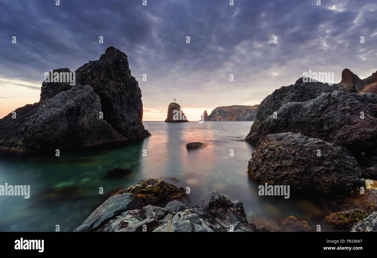 St. George's Rock, Jasper Beach, Cape Fiolent, Balaklava distretto, Sebastopoli, Repubblica di Crimea Foto Stock