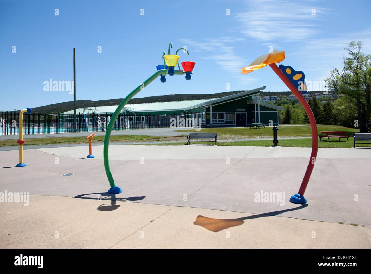 Giugno 23, 2018 - St. Johns, Terranova: Il recentemente costruito splash pad in una calda giornata estiva a Bowring Park Foto Stock
