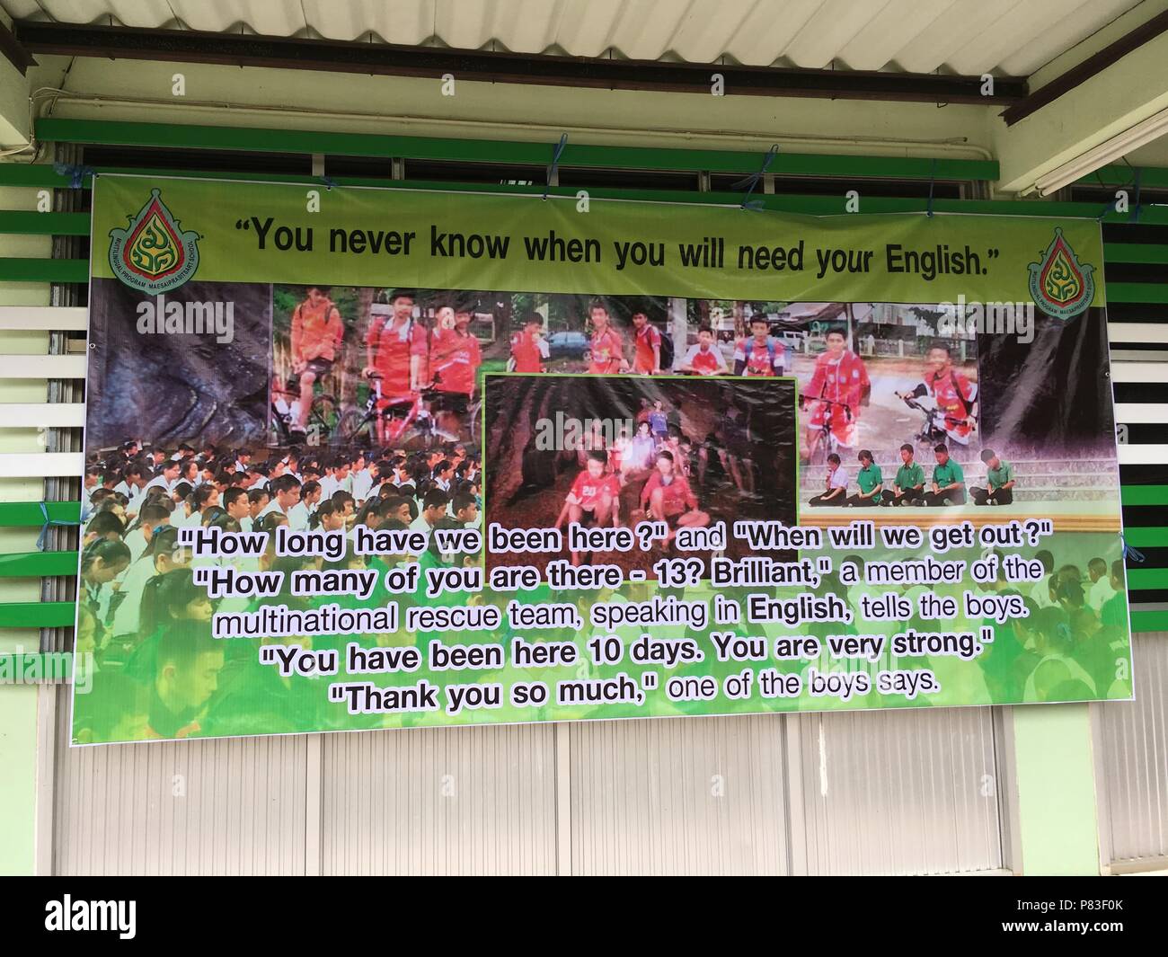 09 Luglio 2018 Thailandia Chaing Rai Un Banner Si Blocca Al Mae