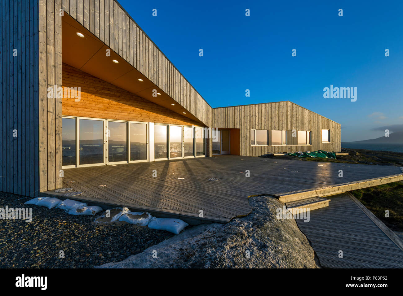 Il Talla na Mara comunità, arti e un centro di intrattenimento edificio, Niseaboist, Sud Harris, Western Isles, Scotland, Regno Unito Foto Stock