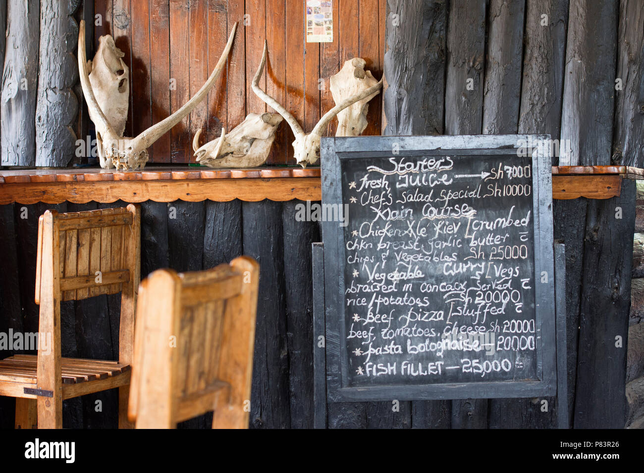 Il menu del ristorante, il lago Mburo National Park in Uganda, Africa orientale Foto Stock