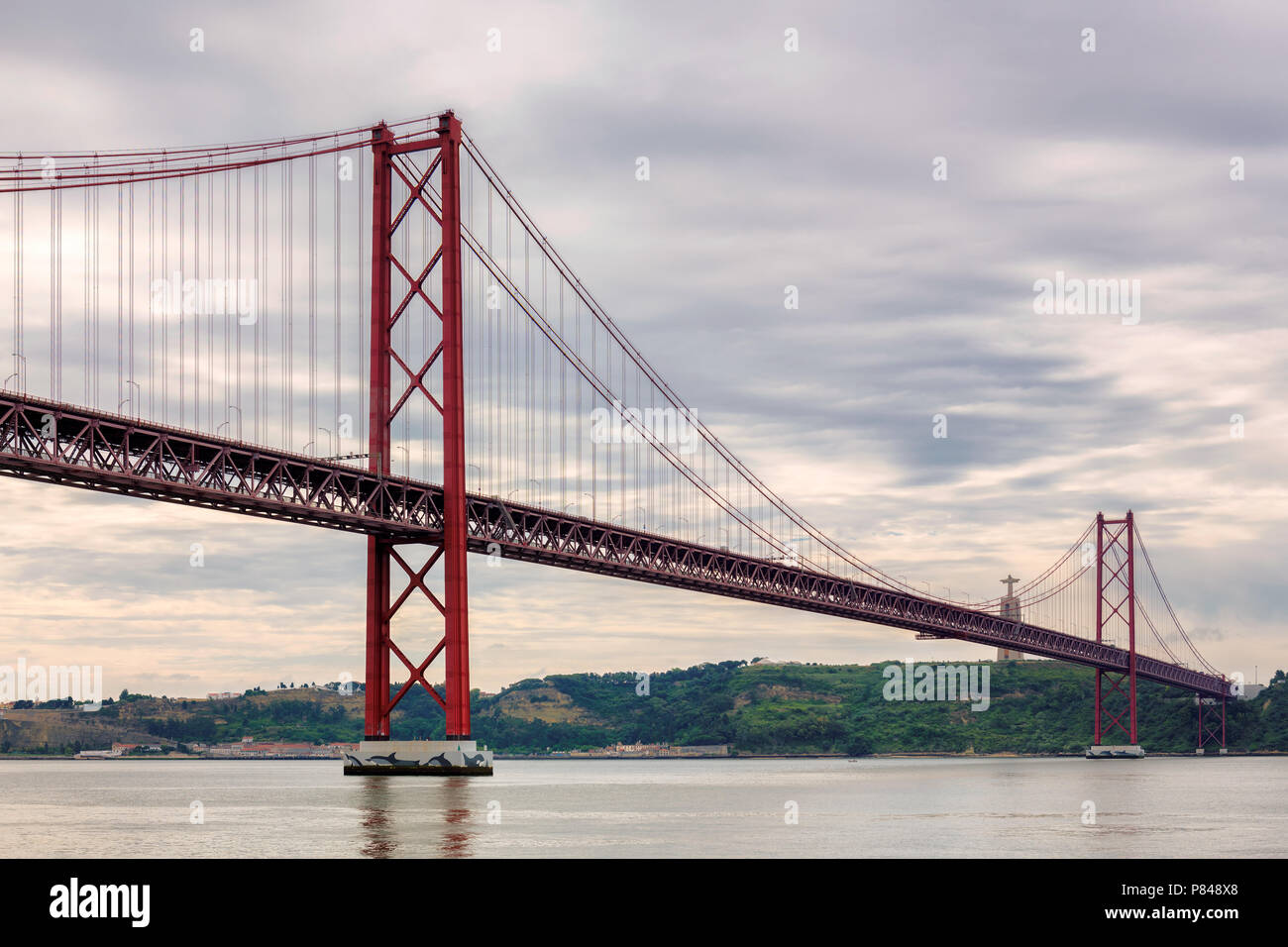 Il 25 aprile il ponte, Lisbona, Portogallo. Foto Stock