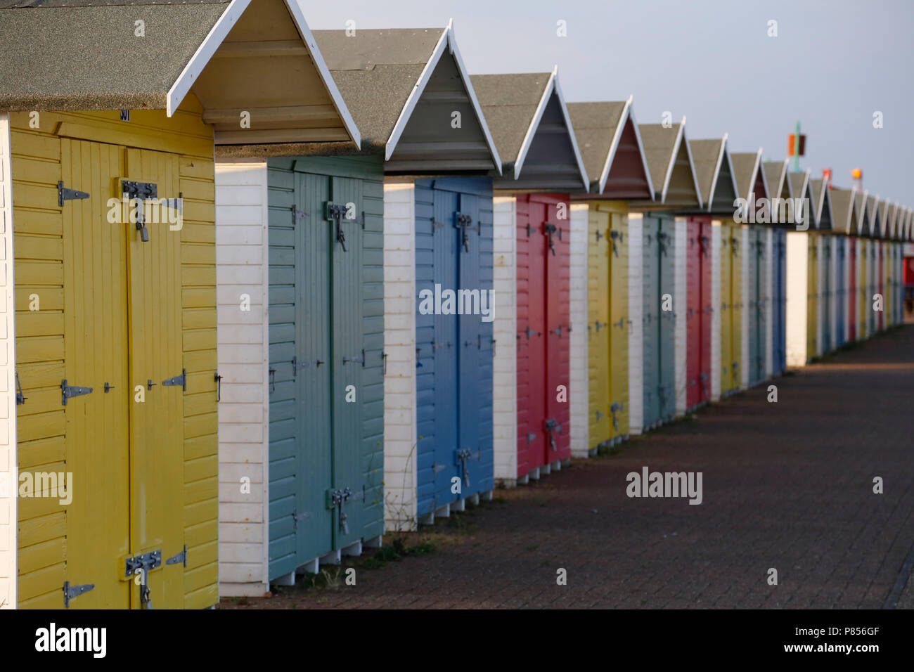 Spiaggia di Eastbourne capanne Foto Stock