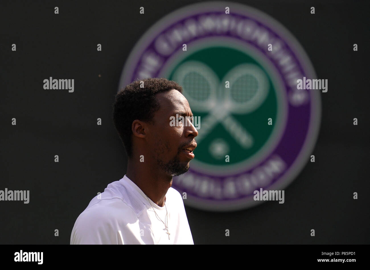 Gael Monfils il giorno sette del Wimbledon Championships all'All England Lawn tennis and Croquet Club, Wimbledon. Foto Stock