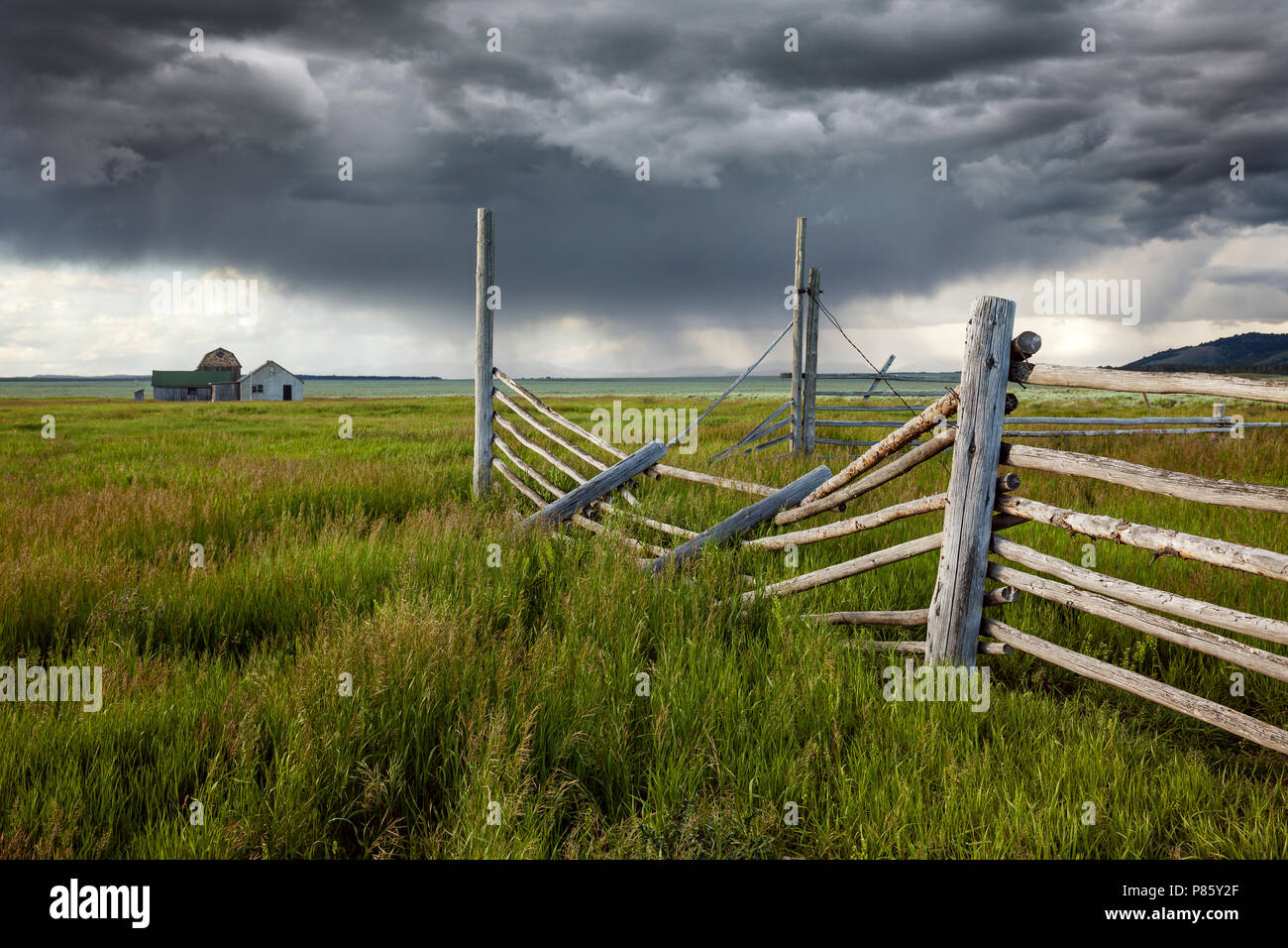 WY02774-00...WYOMING - edificio storico nel Parco Nazionale di Grand Teton lungo il Mormon Road. Foto Stock