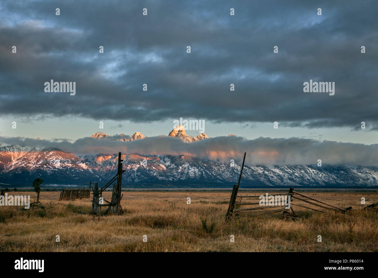 WY02787-00...WYOMING - Sunrise vista del Teton forma gamma Antelope Flats in Grand Teton National Park. Foto Stock