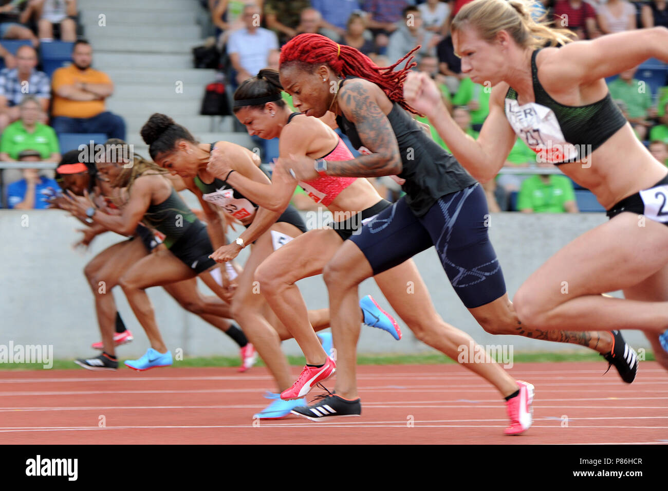 Stadion Allmend, Lucerna, Svizzera. 9 Luglio, 2018. Spitzen Leichtathletik Luzern atletica; Carina Horn (RSA), Michelle-Lee Ahye (TRI), Jenna Prandini (USA), Mujinga Kambunji (SUI) e Shelly-Ann Fraser-Pryce (JAM) in azione durante le Donne 100m credito evento: Azione Plus sport/Alamy Live News Foto Stock