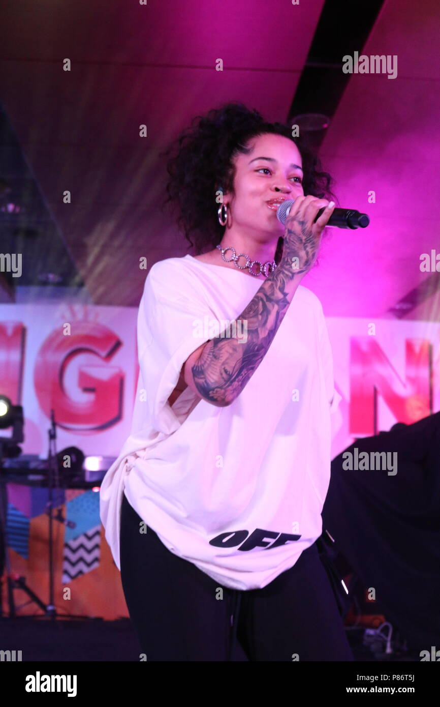 New Orleans, LA, Stati Uniti d'America. 7 Luglio, 2018. Ella Mai suona presso il Festival Essence, 7 luglio 2018 presso la Mercedes Superdome di New Orleans, LA. Credito: Walik Goshom/media/punzone Alamy Live News Foto Stock