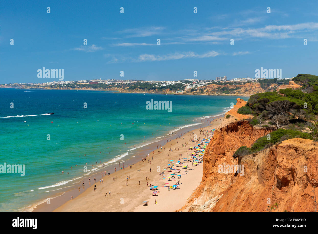 Praia da Falésia, Albufeira Algarve, dall'Hotel Alfamar Foto Stock
