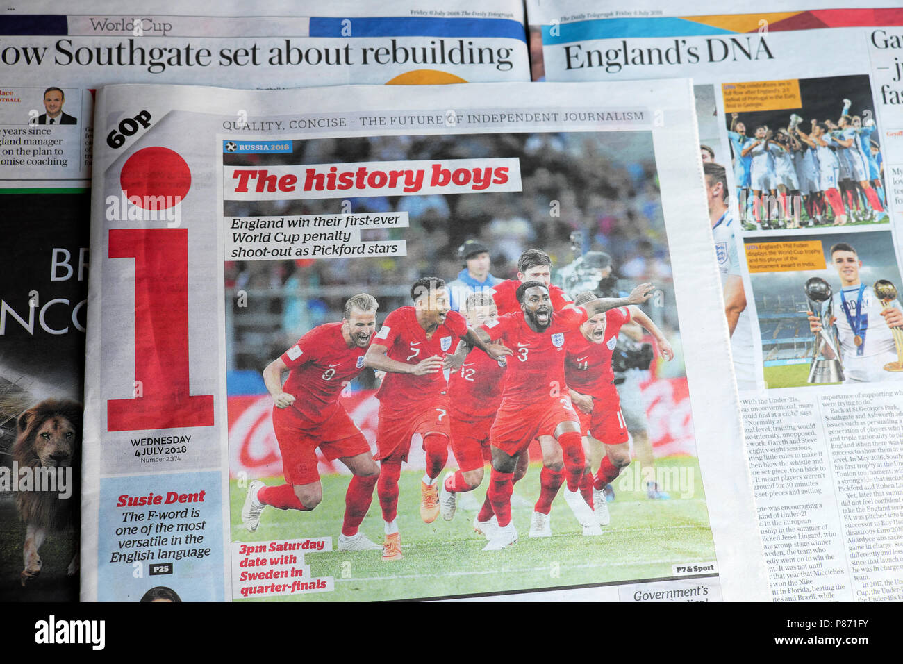 Pagina anteriore del 4 luglio ho giornale con England Football Team festeggia dopo la vittoria in Coppa del Mondo di tiri di rigore il 3 luglio 2018 in Russia Foto Stock