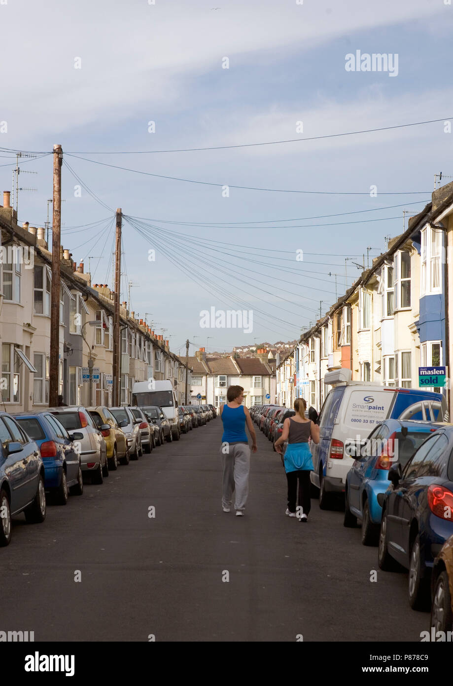 Un pomeriggio d'estate in Park Crescent Road, Brighton East Sussex, England, Regno Unito Foto Stock