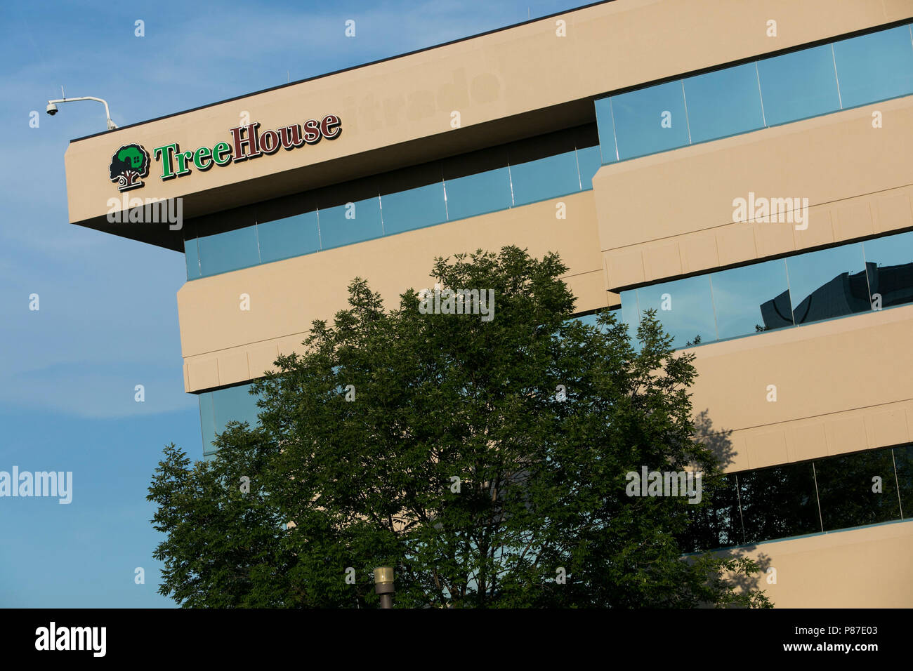 Un segno del logo al di fuori di una struttura occupata da TreeHouse Foods Inc., in Omaha, in Nebraska il 29 giugno 2018. Foto Stock