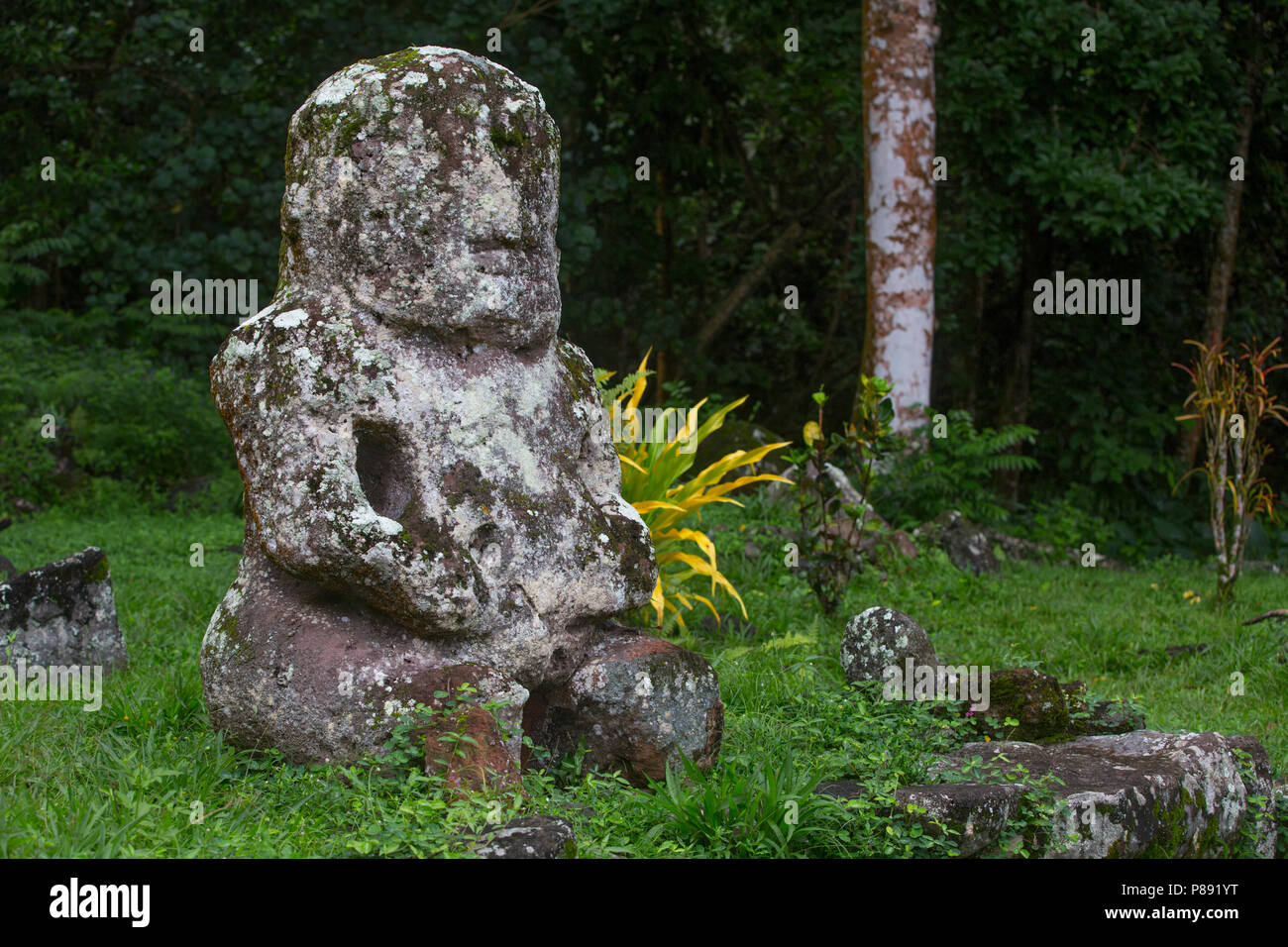 Tiki statua, Hiva Oa, Isole Marchesi Foto Stock