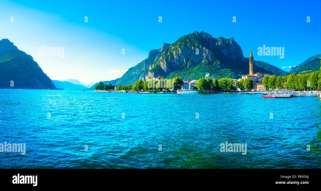 Città di Lecco a Como lake district. Italiano tradizionale villaggio sul lago. L'Italia, l'Europa. Foto Stock
