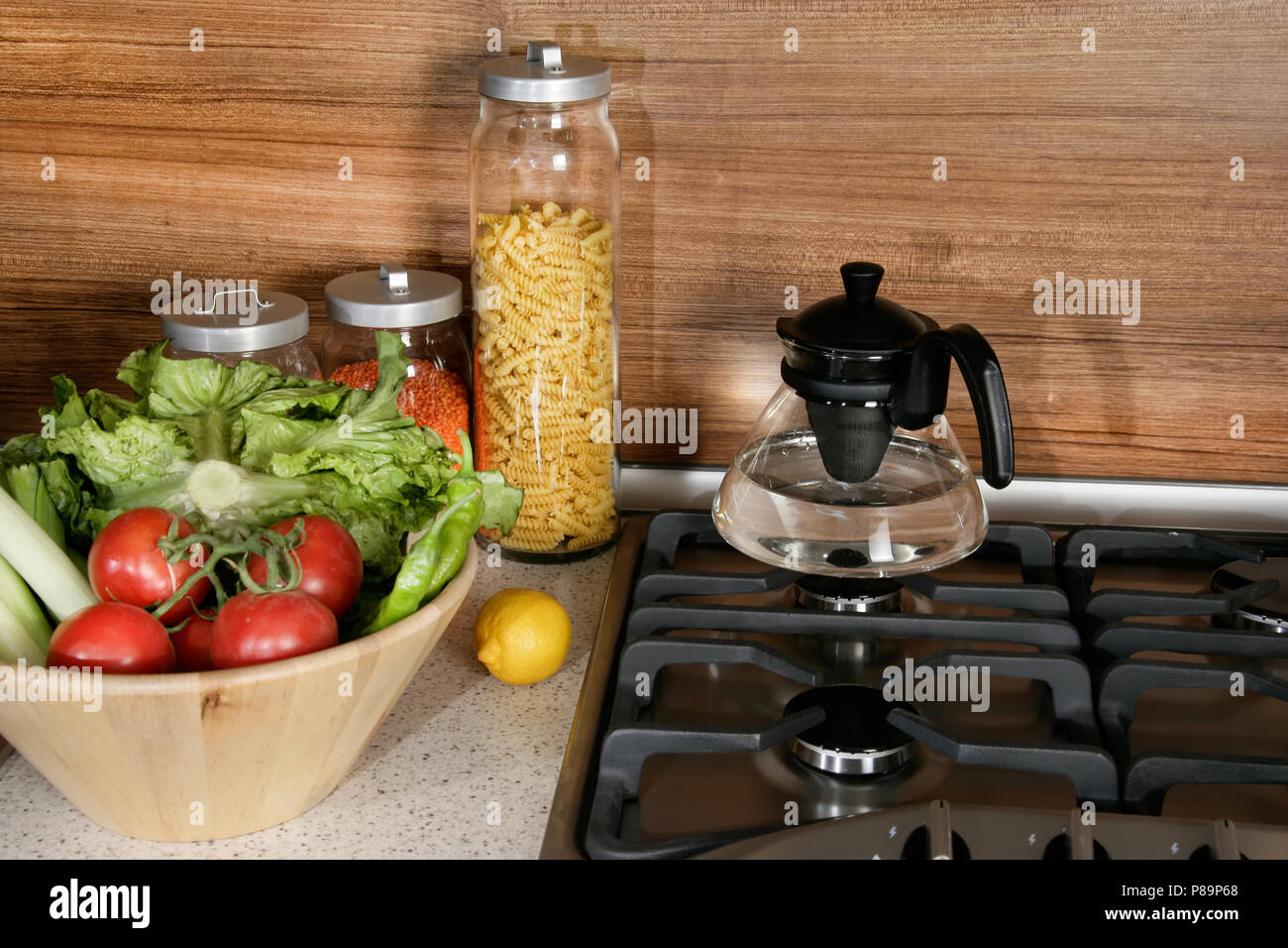 Un'immagine di moderni utensili da cucina Foto Stock