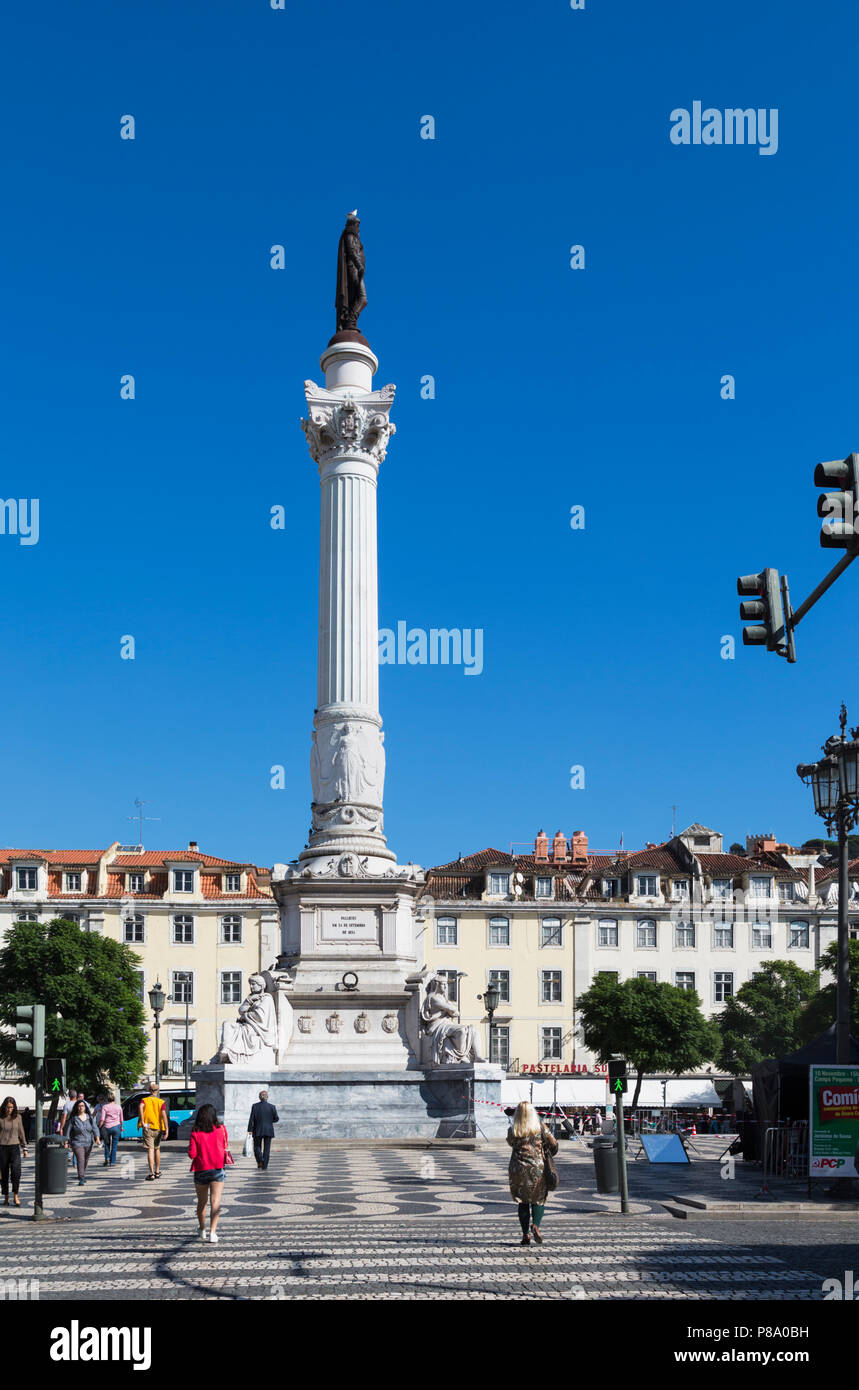 Lisbona, Portogallo. Cuscinetto di colonna la statua di Dom Pedro IV (anche coronata Pedro I, imperatore del Brasile) in Praça Dom Pedro IV, comunemente noto come Rossio. Foto Stock