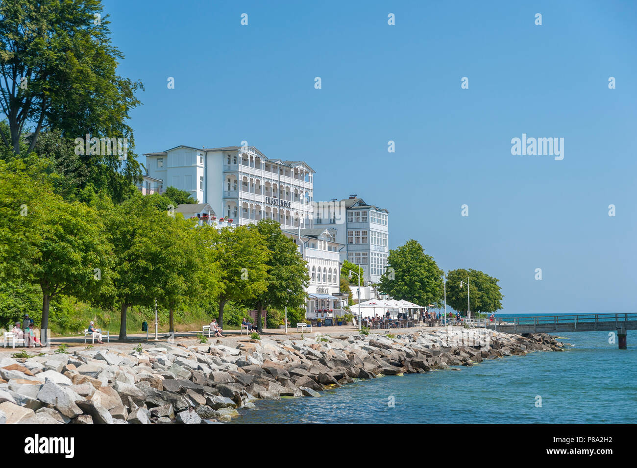 Passeggiata con Hotel Fürstenhof, Sassnitz, Rügen, Meclemburgo-Pomerania, Germania Foto Stock