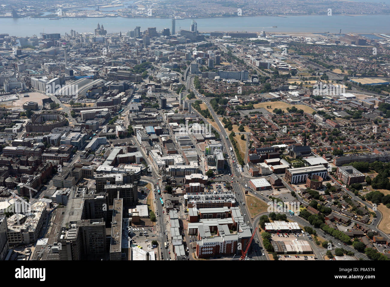 Vista aerea del Liverpool skyline, compreso il Mersey Foto Stock