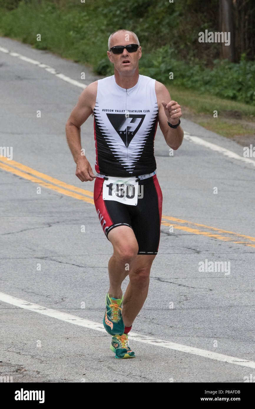 Mark Wilson durante la seconda esecuzione segmento al 2018 Aia Festival Endurance Duathlon Foto Stock