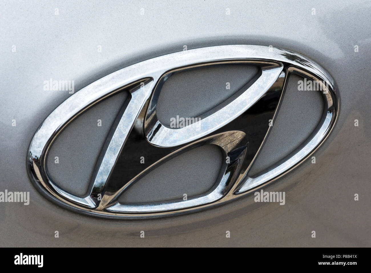 L'Italia, Barcelona - 18 Maggio 2018: il logo del coreano azienda automobilistica Hyundai sullo sportello del bagagliaio Foto Stock