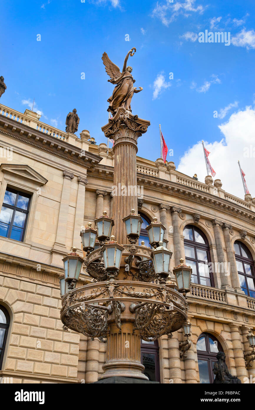 La sala concerti Rudolfinum, Praga, Repubblica Ceca RepublicPrague città vecchia Repubblica Ceca Foto Stock