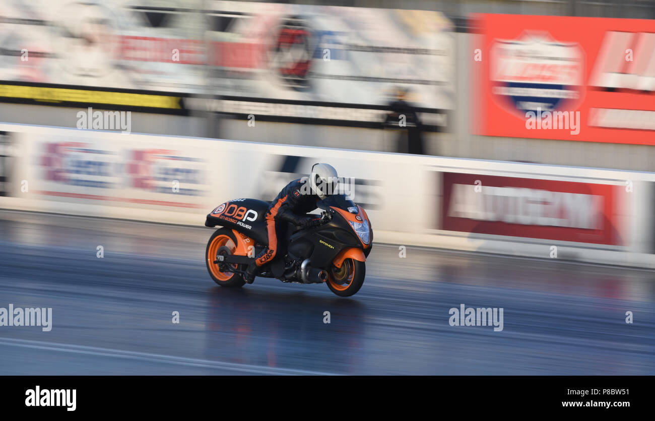 Drag racing al Santa pod raceway Foto Stock