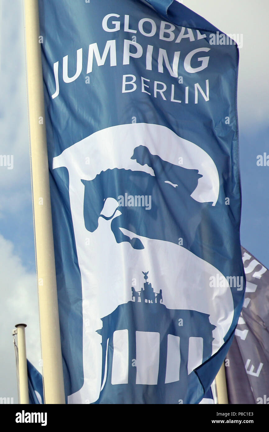 Berlino, bandiera della Global Jumping Berlin Foto Stock