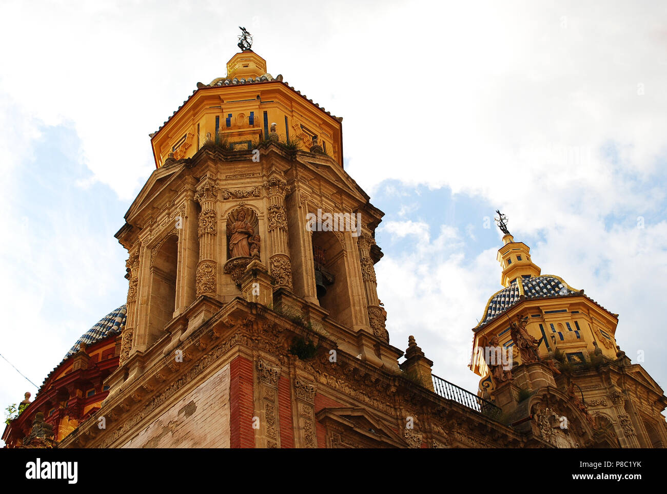 La fantastica architettura della chiesa di San Luis in Siviglia, Spagna Foto Stock