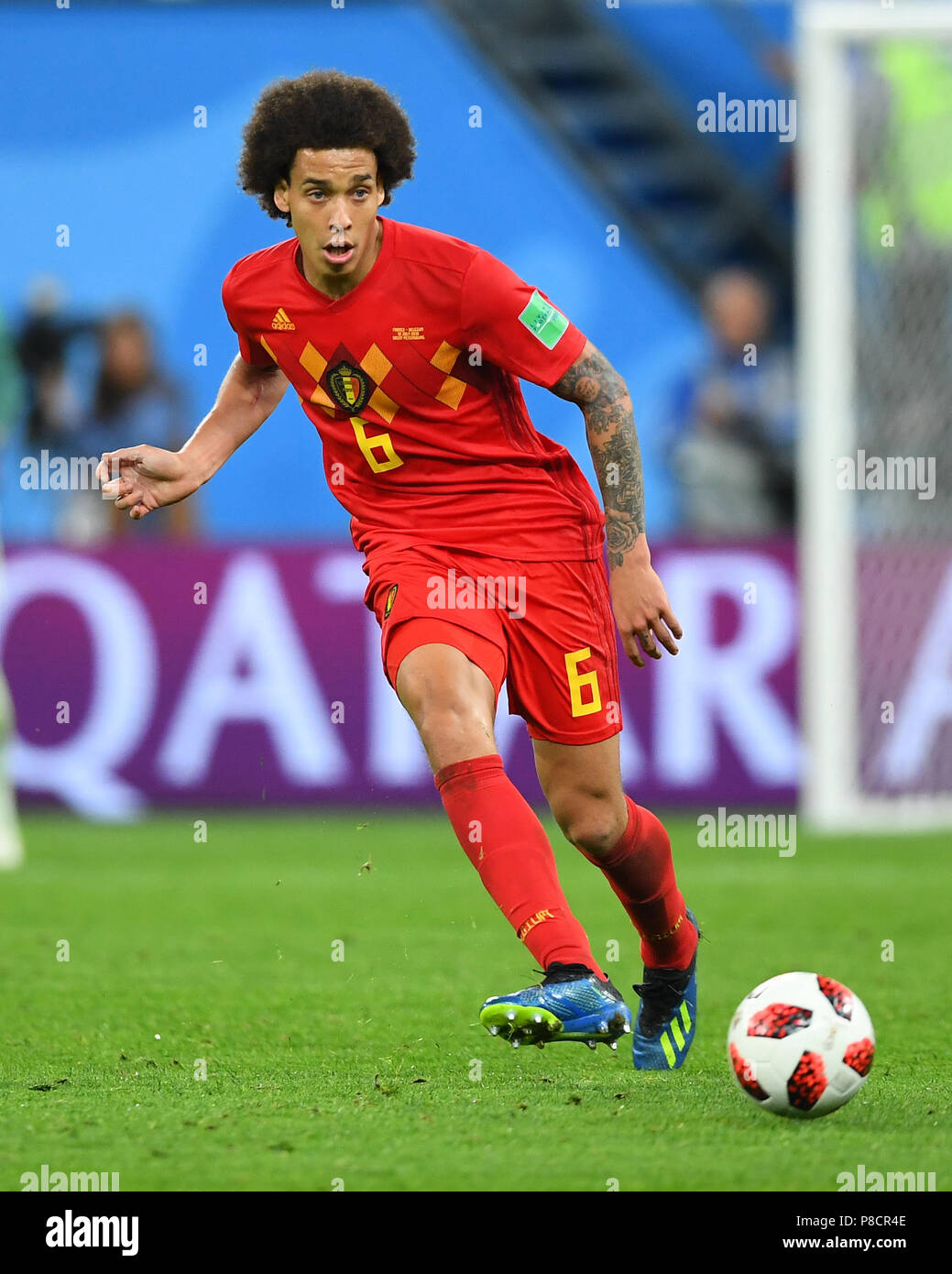 San Pietroburgo, Russland. 10 Luglio, 2018. Axel Witsel (Belgio). GES/calcio/World Cup 2018 Russia: Semi-finali: Francia - Belgio, 10.07.2018 GES/Soccer/calcio/Coppa del Mondo 2018 Russia: semi finale: Francia vs Belgio, San Pietroburgo, 10 Luglio 2018 | Utilizzo di credito in tutto il mondo: dpa/Alamy Live News Foto Stock