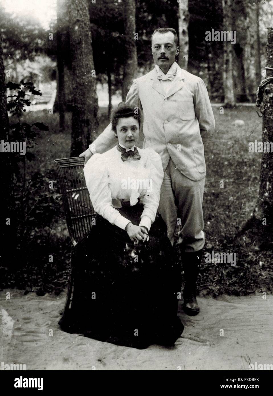 Vladimir Dmitrievic Nabokov e Elena Ivanovna Rukavishnikova. Museo: Museo degli Studi Regionali, Rozhdestveno. Foto Stock