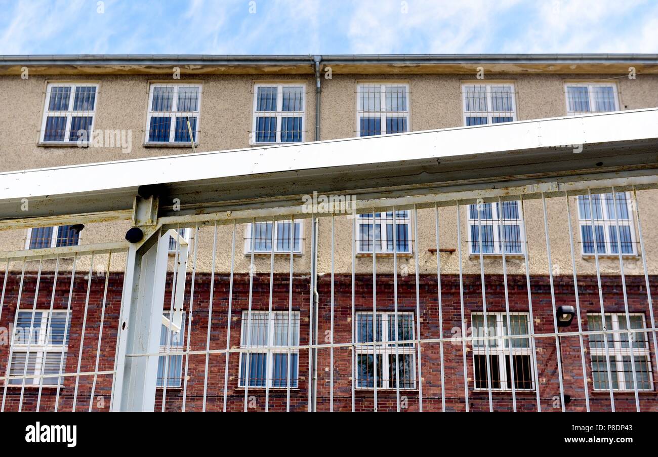 L'ex prigione Stasi e oggi il memorial Hohenschönhauen a Berlino (Germania), 21 maggio 2018. | Utilizzo di tutto il mondo Foto Stock