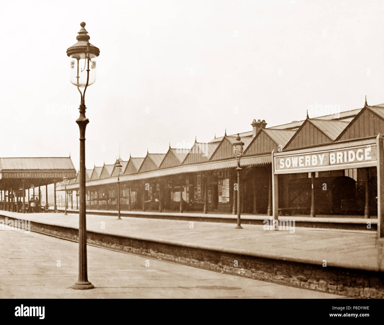 Sowerby Bridge stazione ferroviaria, agli inizi del novecento Foto Stock