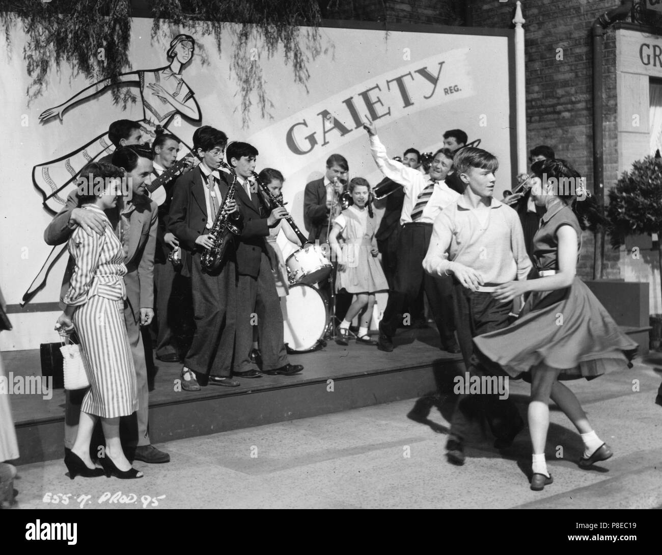 John Mills, Data: 1956 Foto Stock