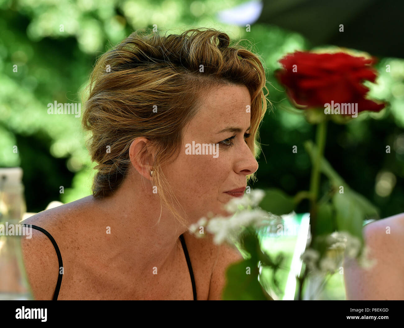 Attrice gallese Eve Myles raffigurato all Ladies giorno a Llety Cynin, Llangynin, St cancella, 8 luglio 2018. Eve è fissando nel dramma della BBC mantenendo fede Foto Stock