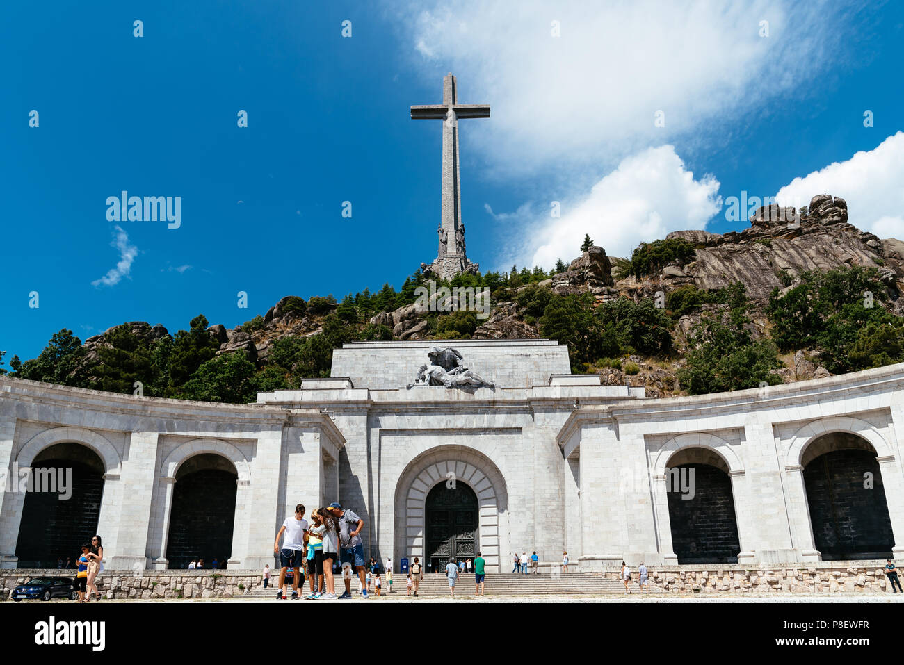 San Lorenzo de El Escorial, Spagna - Luglio 7, 2018: veduta esterna della Valle de los Caidos o la Valle dei Caduti. Fu eretto a Guadarrama, a ho Foto Stock