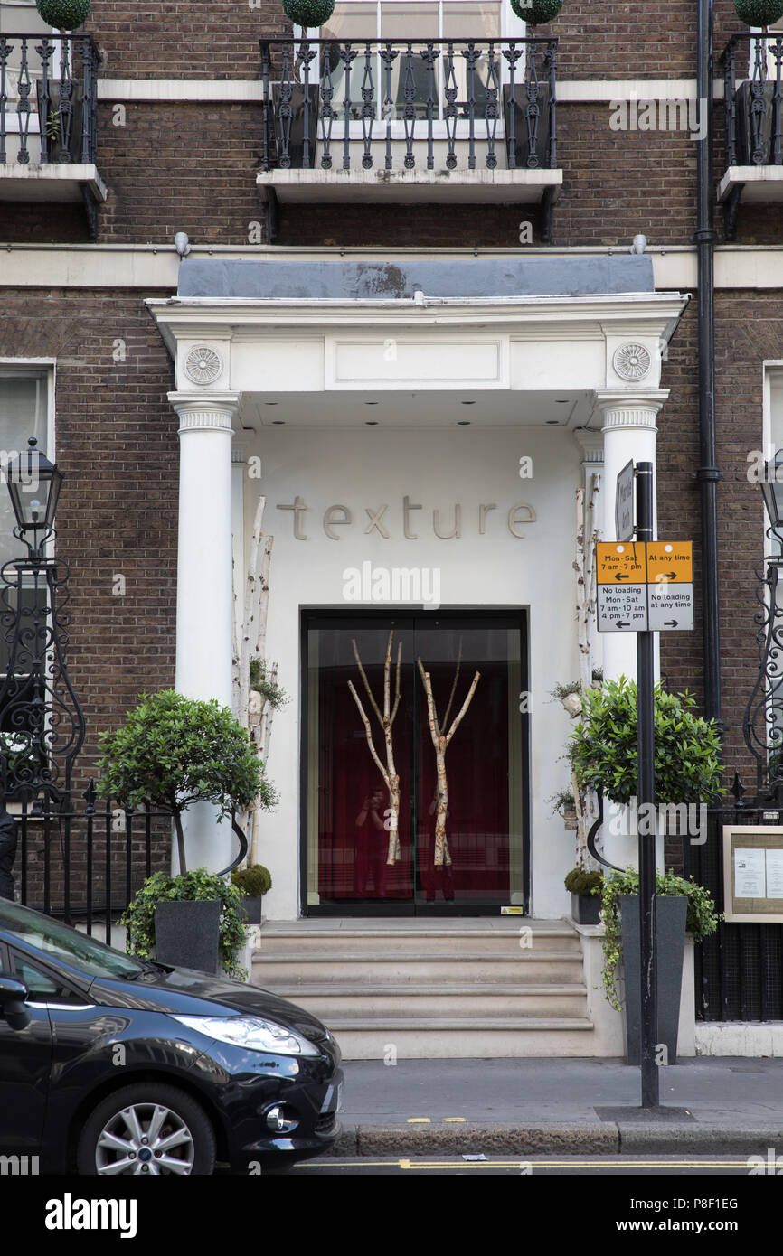L'ingresso del ristorante Texture in Portman Street, Londra. Foto Stock