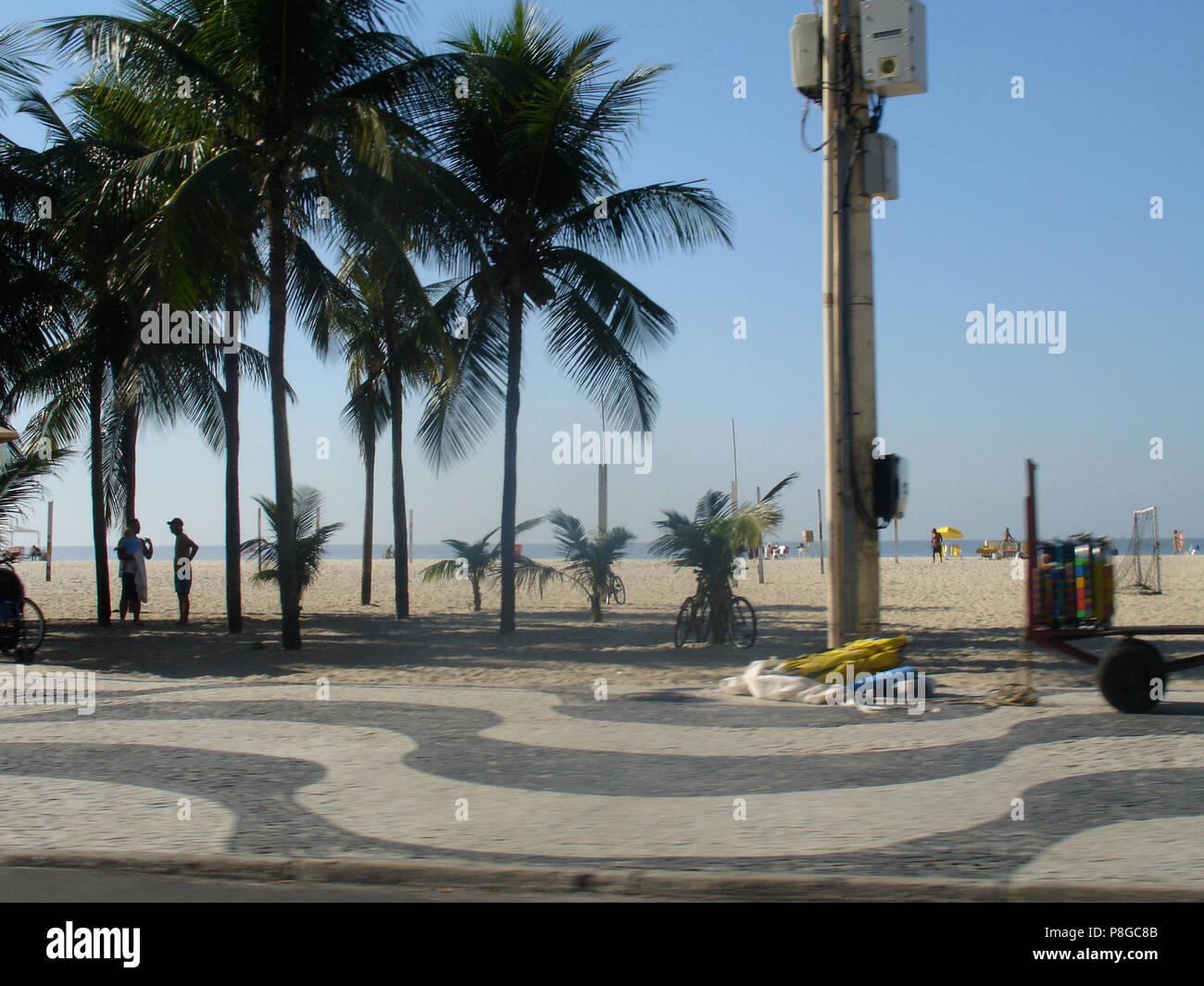 Sulla spiaggia di Copacabana, Rio de Janeiro, RJ, Brasile Foto Stock