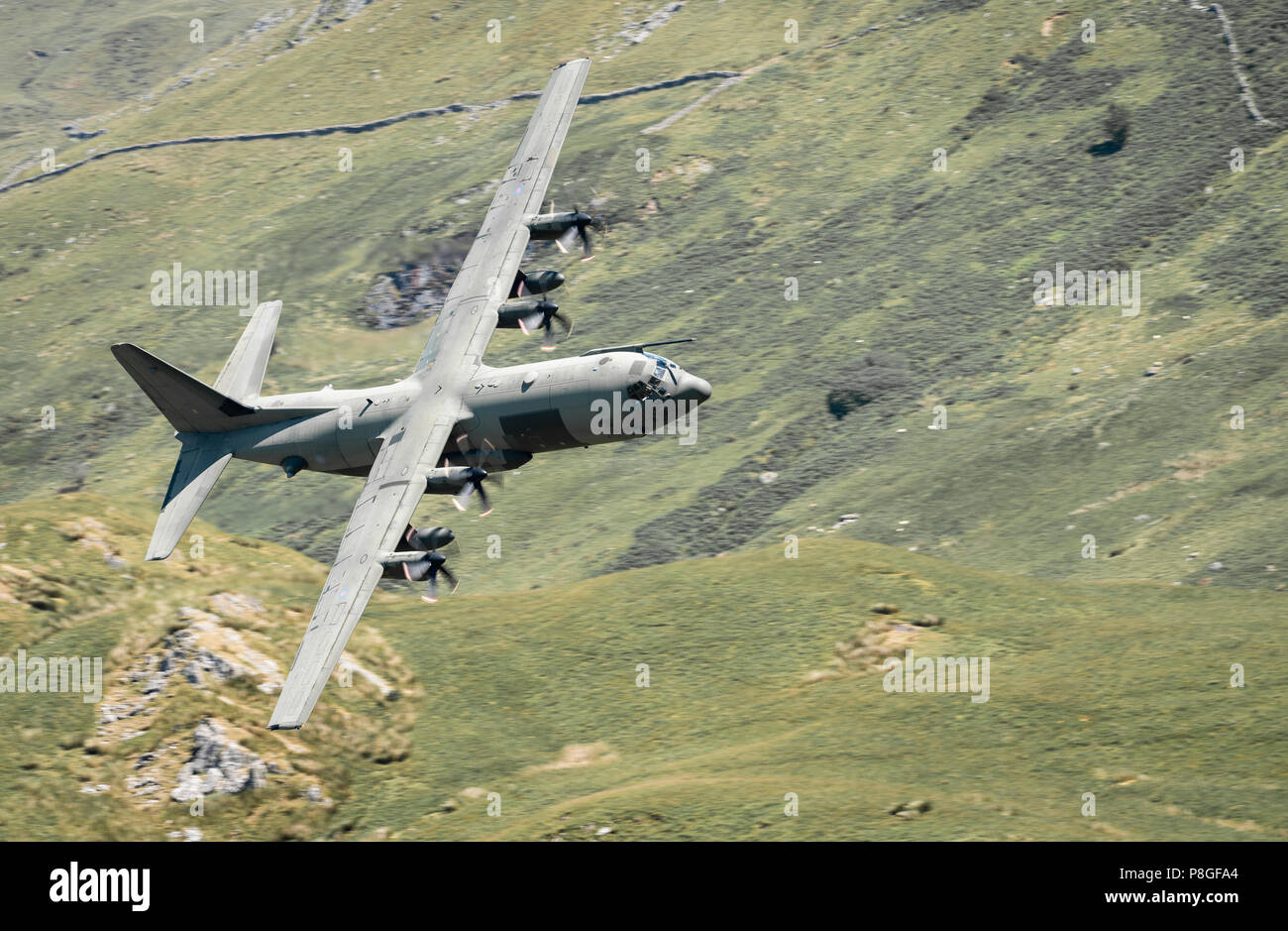 Un Hercules C-130 passando attraverso il loop di Mach in Luglio 2018 Foto Stock