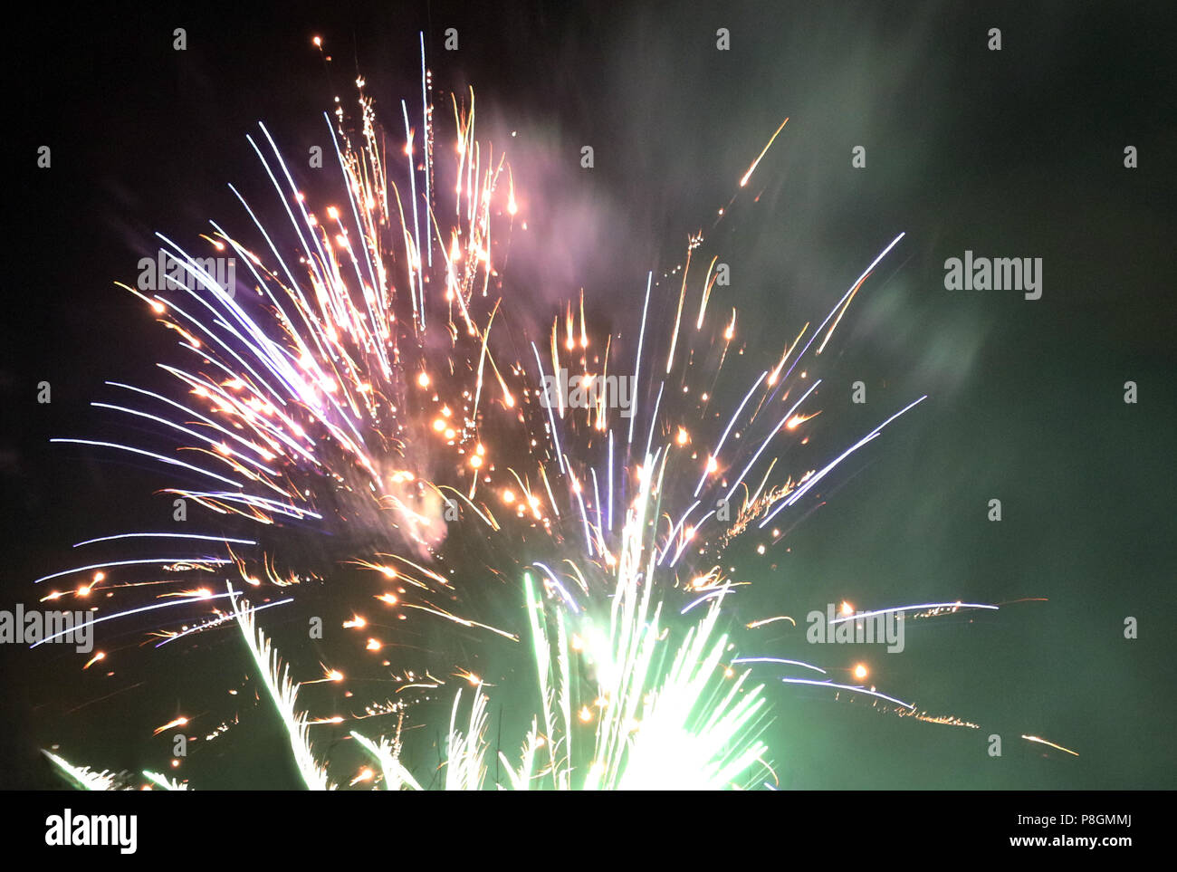 Berlino, Germania, polveri fini lo sviluppo a Capodanno fuochi d'artificio Foto Stock