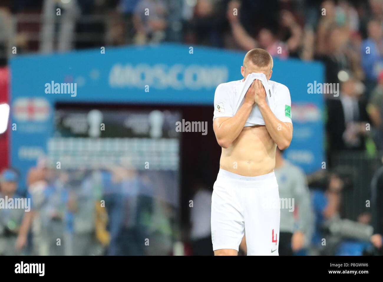 Mosca, Russia - 11 Luglio: Eric Dier di Inghilterra reagisce dopo il 2018 FIFA World Cup Russia Semi Final match tra Inghilterra e Croazia presso lo Stadio Luzhniki sulla luglio 11, 2018 a Mosca, in Russia. MB Media Foto Stock