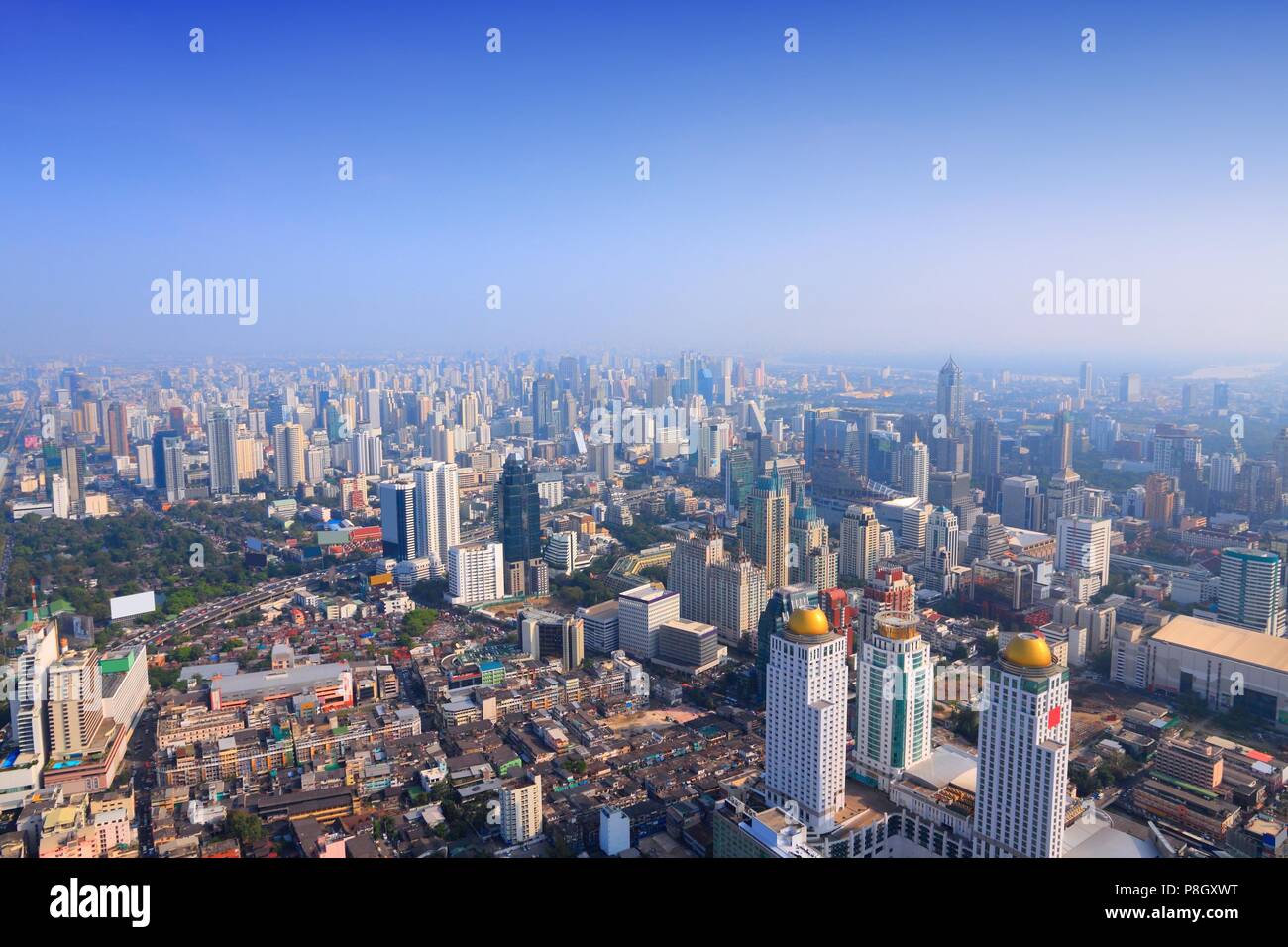 Bangkok, Thailandia, Sud-est asiatico - Città moderna vista aerea. Foto Stock