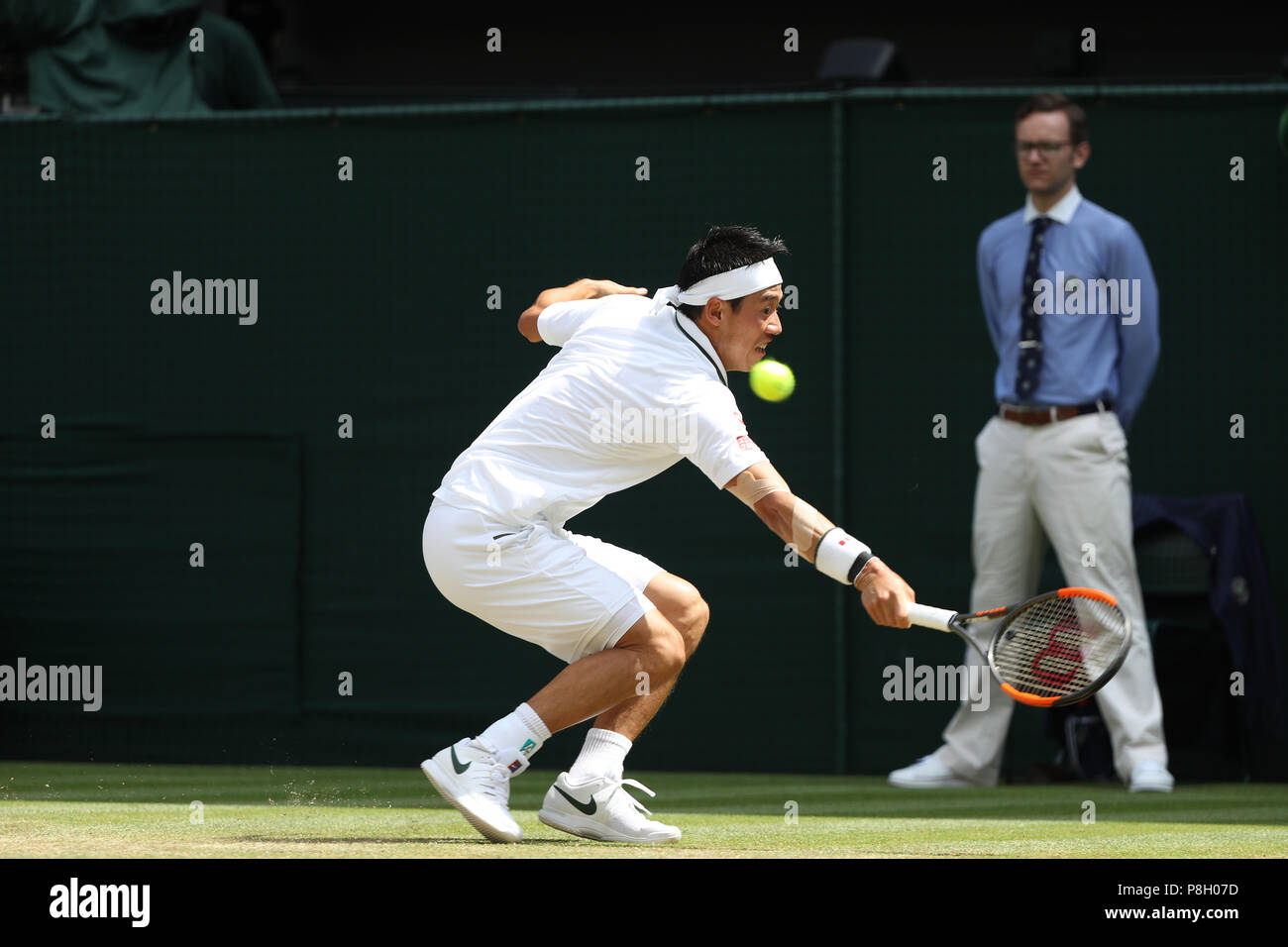 Londra, Regno Unito. 11 luglio 2018, All England Lawn Tennis e Croquet Club di Londra, Inghilterra; Wimbledon Tennis campionati, giorno 9; Kei Nishikori (JPN) durante il suo quarto di finale contro Novak Djokovic (SRB) Credit: Azione Plus immagini di sport/Alamy Live News Foto Stock