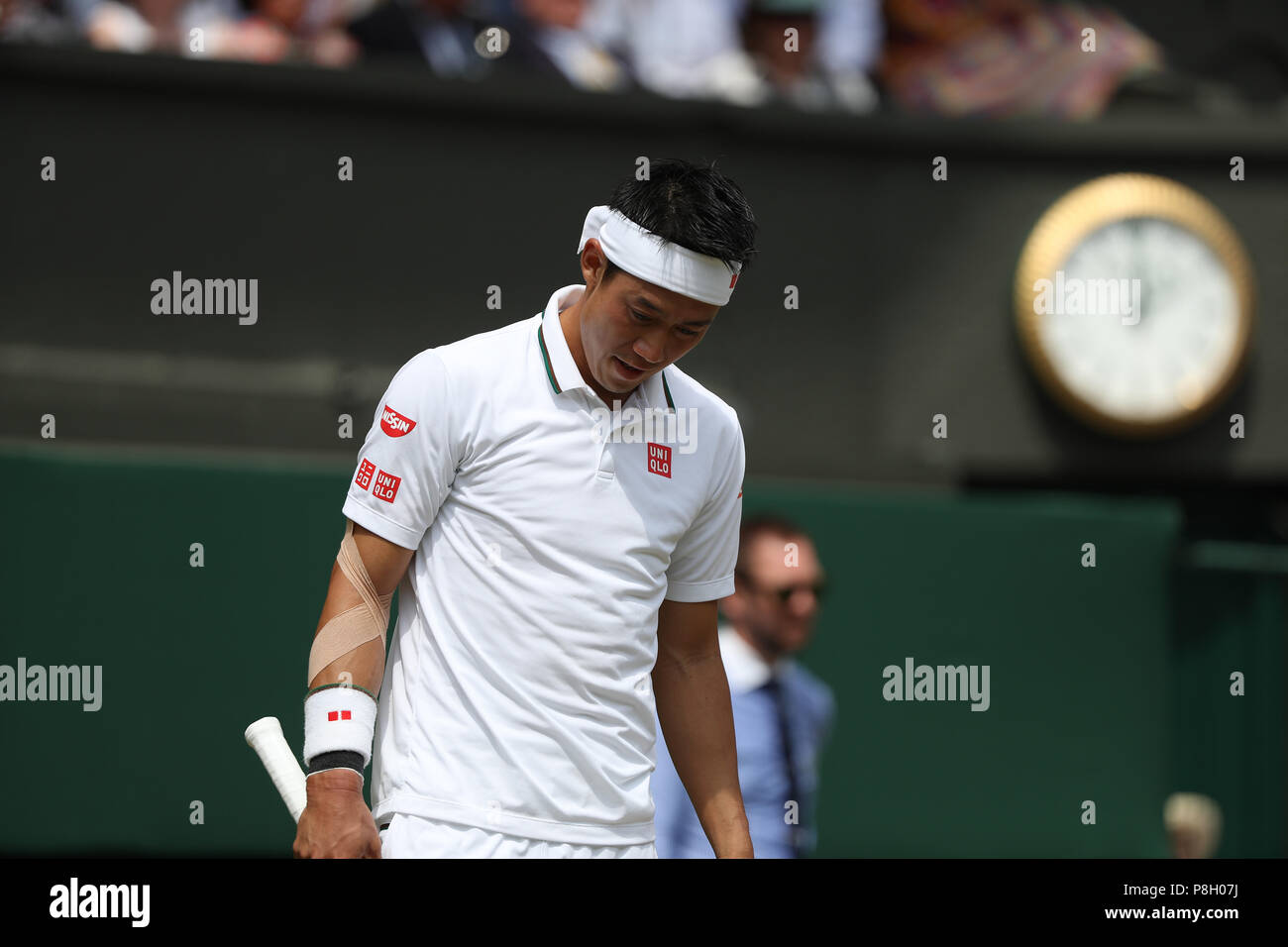 Londra, Regno Unito. 11 luglio 2018, All England Lawn Tennis e Croquet Club di Londra, Inghilterra; Wimbledon Tennis campionati, giorno 9; Kei Nishikori (JPN) durante il suo quarto di finale contro Novak Djokovic (SRB) Credit: Azione Plus immagini di sport/Alamy Live News Foto Stock