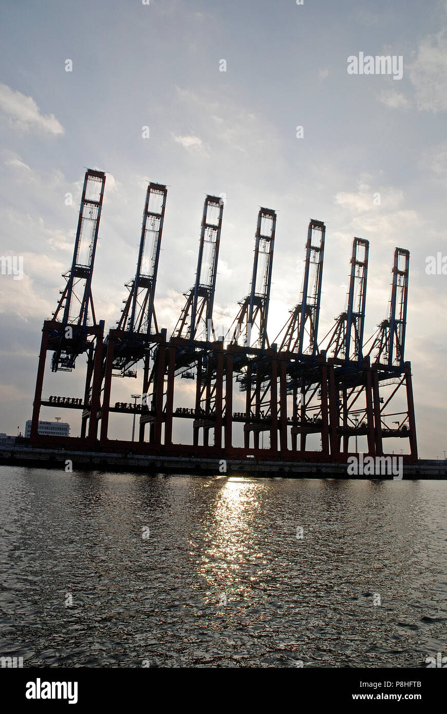 EUROGATE ist eine Container Terminal- und Logistik-Gruppe. Gemeinsam mit Contship Italia betreibt Seeterminals sie an der Nordsee Foto Stock