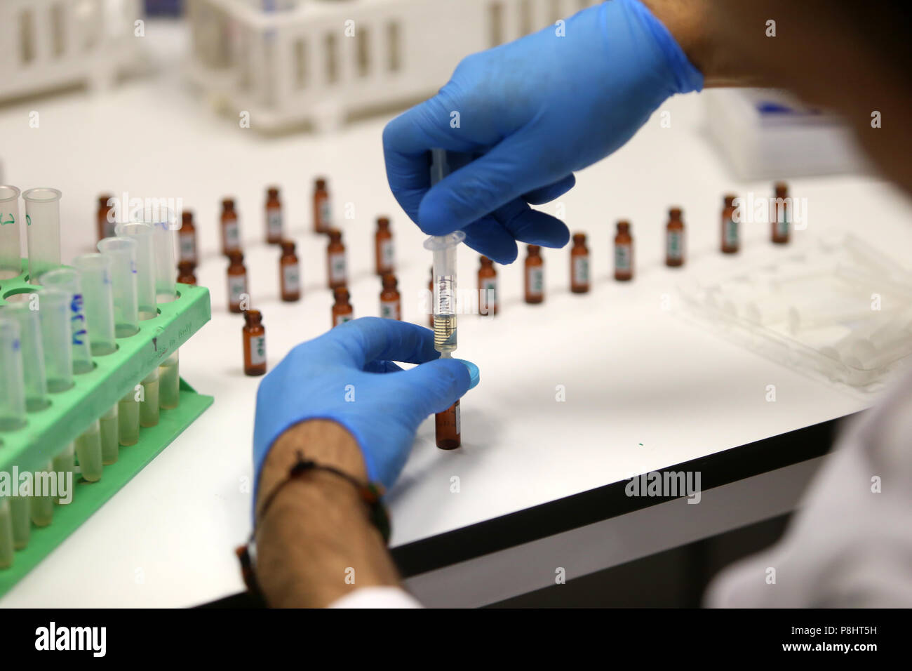 Un laboratorio è una struttura che offre condizioni controllate in cui scientifici o tecnologici di ricerca, esperimenti. Foto Stock