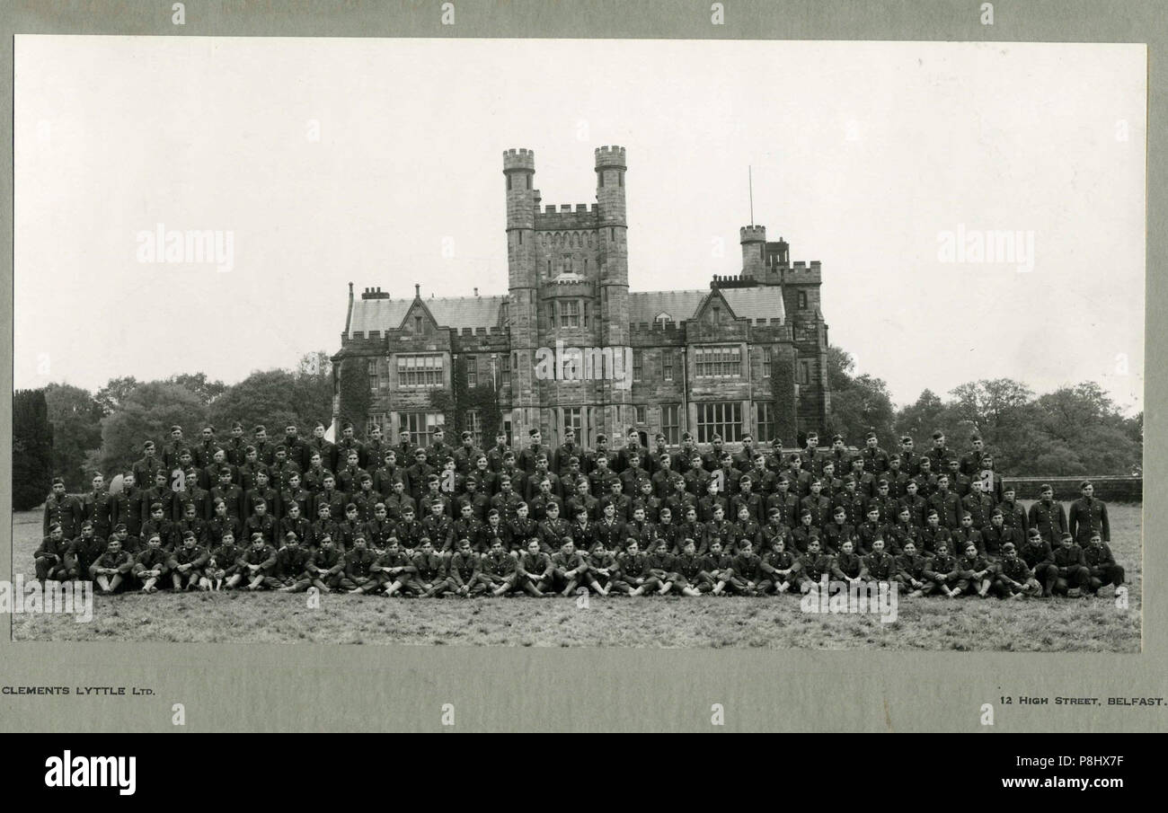 Serbatoio 804th Destroyer Battaglione fuori Crom Castello. Foto Stock
