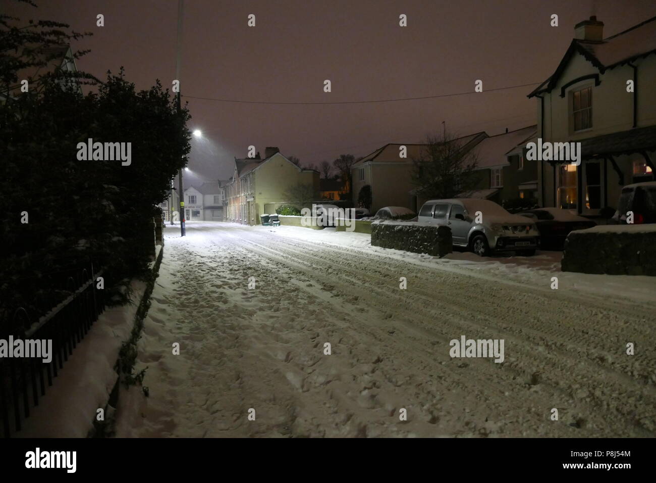 Strada Gestridge Kingsteignton , Devon . Neve il 1 marzo 2018, di notte Foto Stock